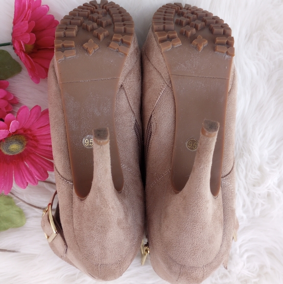 Guess Faux Suede Nude Luggy Buckle Platform Booties - Picture 11 of 15